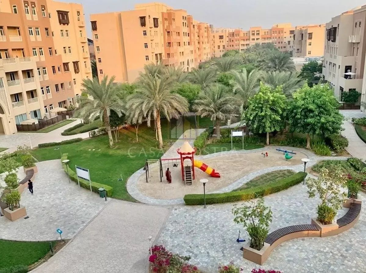 3-bedroom-large-balcony-al-furjan